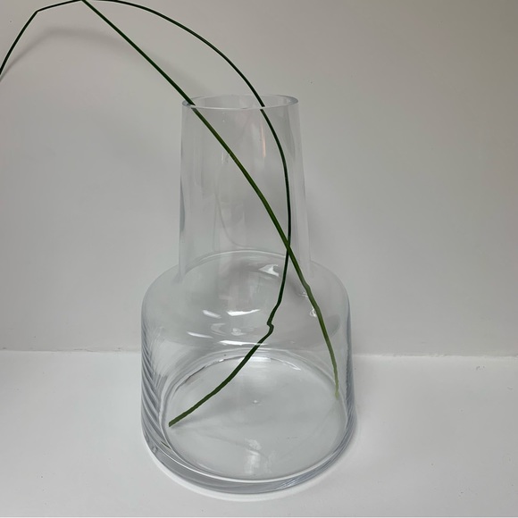 SOLD Clear Glass Vase - Picture 2 of 4